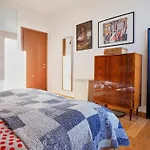 Διαμέρισμα Modern Bright And *