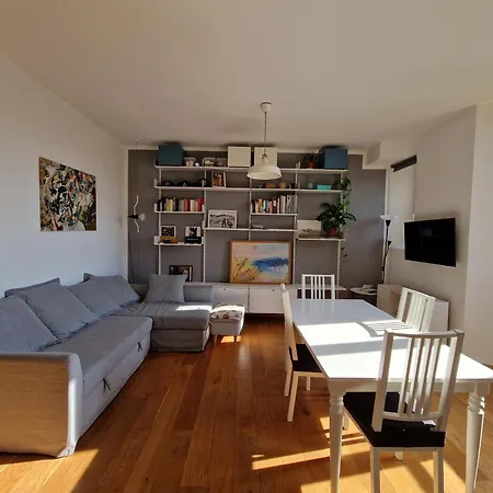 Apartment Modern Bright And Central *