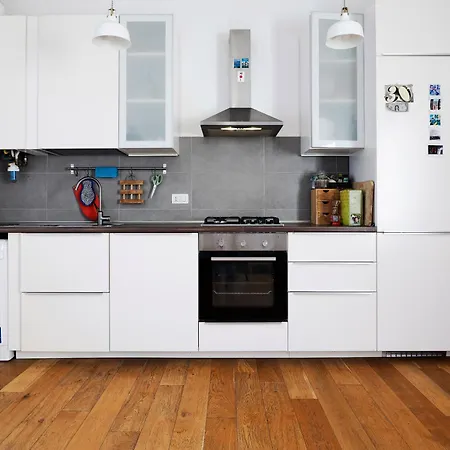 Modern Bright And Milaan